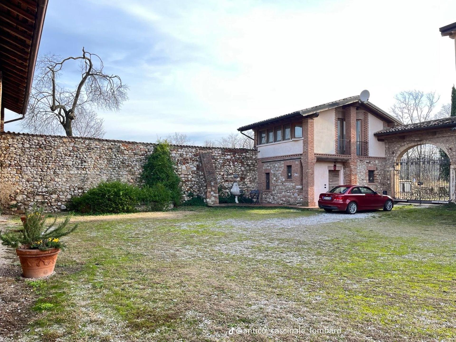 Antico Cascinale Lombardo Bed & Breakfast Lonato Dış mekan fotoğraf