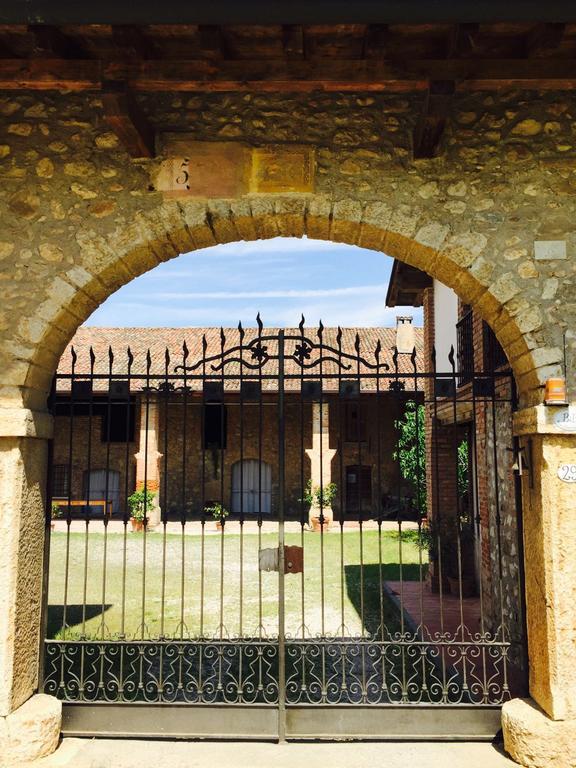 Antico Cascinale Lombardo Bed & Breakfast Lonato Dış mekan fotoğraf